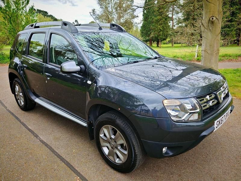 Used Dacia Duster Lauréate 125 HP (91 kW) 2017 Green SUV