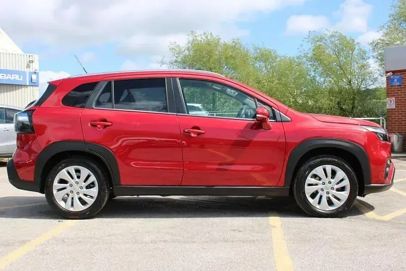 Używany Suzuki SX4 S-Cross 2024 Czerwony SUV
