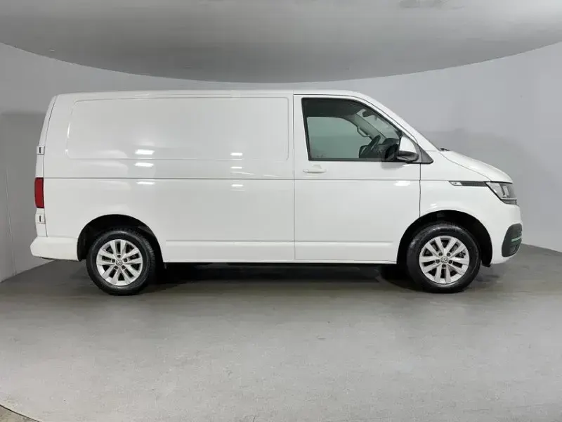 Usado VW Transporter Highline 150 HP (110 kW) 2023 Branco Van