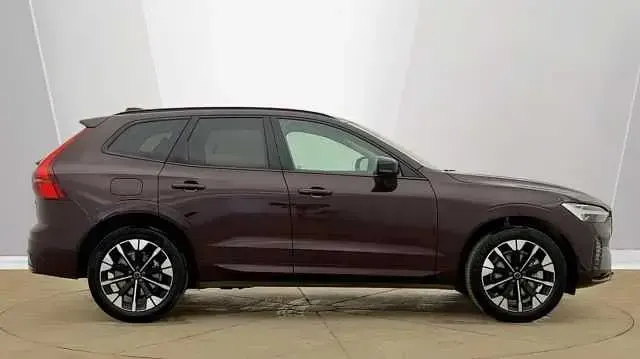 Used Volvo XC60 Plus 247 HP (181 kW) 2026 SUV