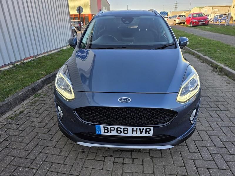 Usado Ford Fiesta Active 100 HP (73 kW) 2019 Azul Citadino