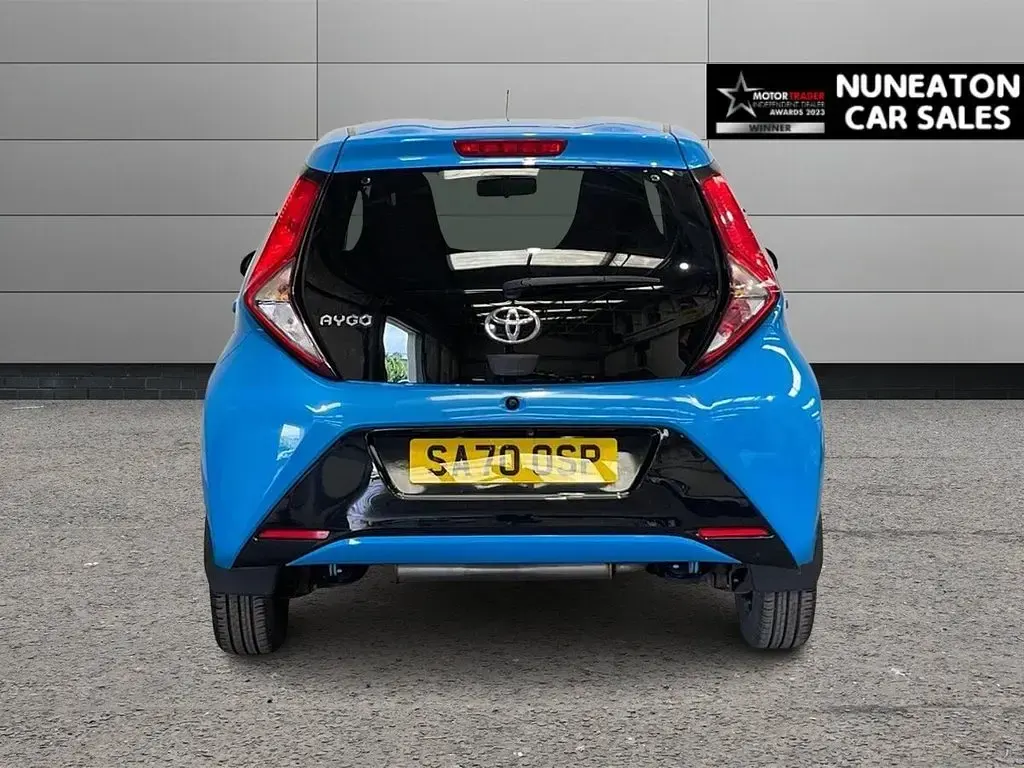 Used Toyota Aygo Trend 71 HP (52 kW) 2020 Blue Hatchback