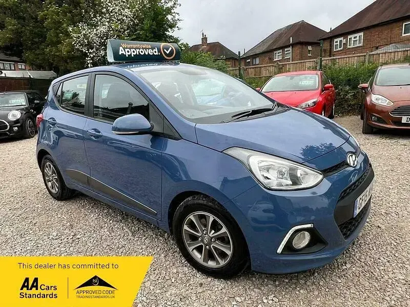 Used Hyundai i10 Premium 87 HP (63 kW) 2015 Blue Hatchback