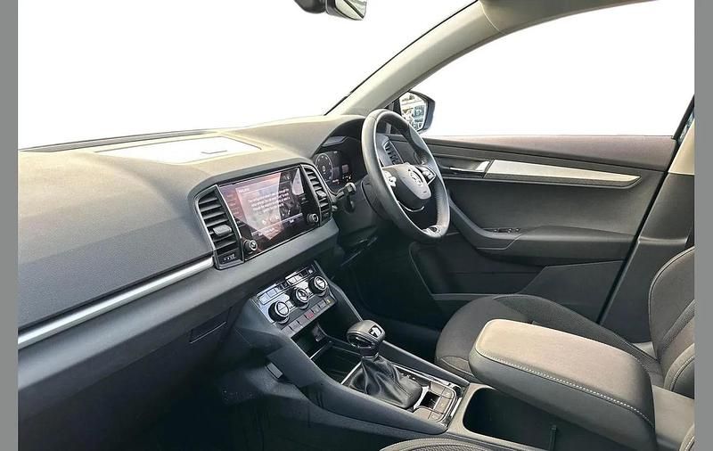 Used Skoda Karoq SE Drive 148 HP (108 kW) 2023 Lava blue metallic SUV