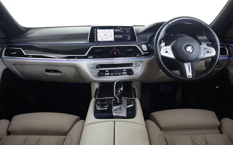 Used BMW 750 M Sport 530 HP (389 kW) 2022 Grey Sedan