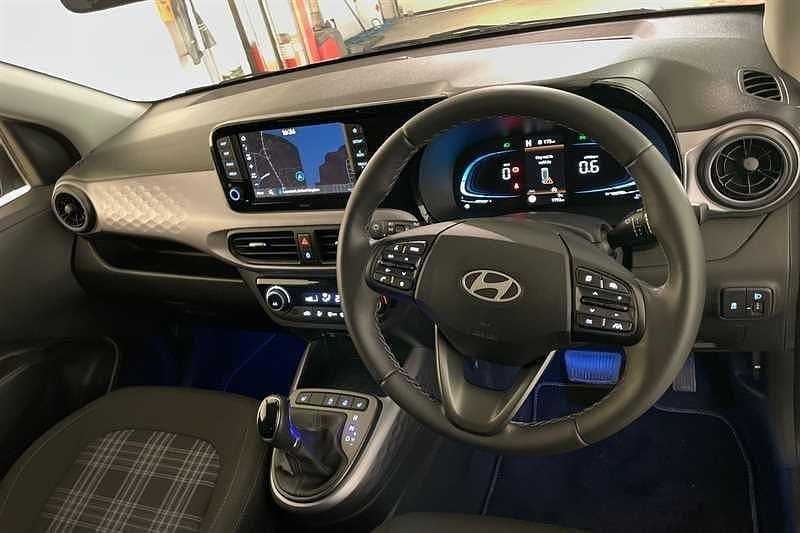 New Hyundai i10 Premium 79 HP (58 kW) 2025 Blue Hatchback