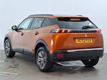 Used Peugeot 2008 Active+ 101 HP (74 kW) 2023 Orange SUV