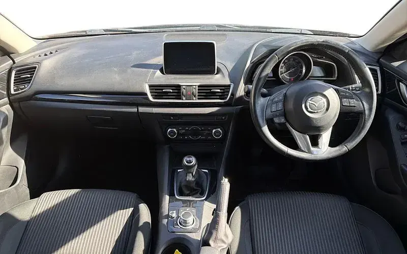 Used Mazda 3 165 HP (121 kW) 2014 Blue Hatchback