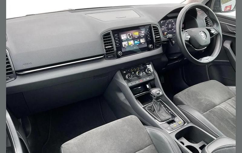 Used Skoda Karoq SE L 147 HP (108 kW) 2023 Graphite grey metallic SUV