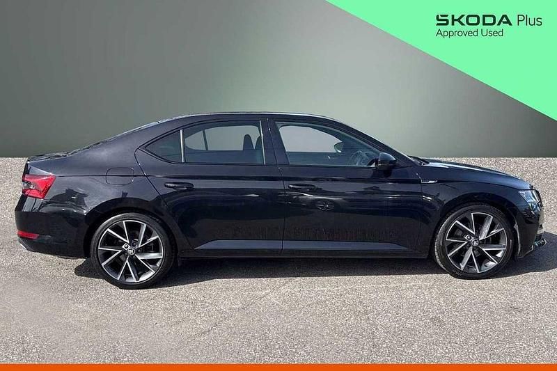 Used Skoda Superb SportlinePlus 140 HP (102 kW) 2021 Black magic pearl effect Hatchback