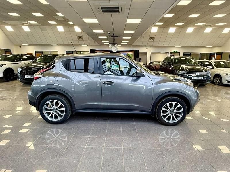 Used Nissan Juke Tekna 115 HP (84 kW) 2015 Grey SUV