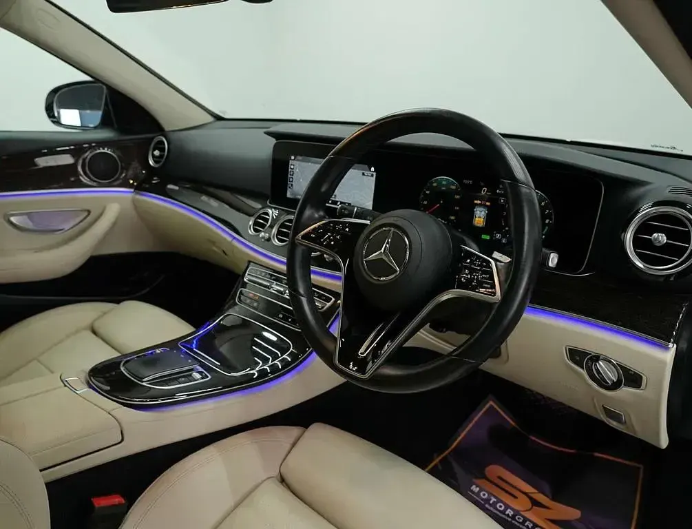 Used Mercedes E300 AMG line 2022 White Sedan