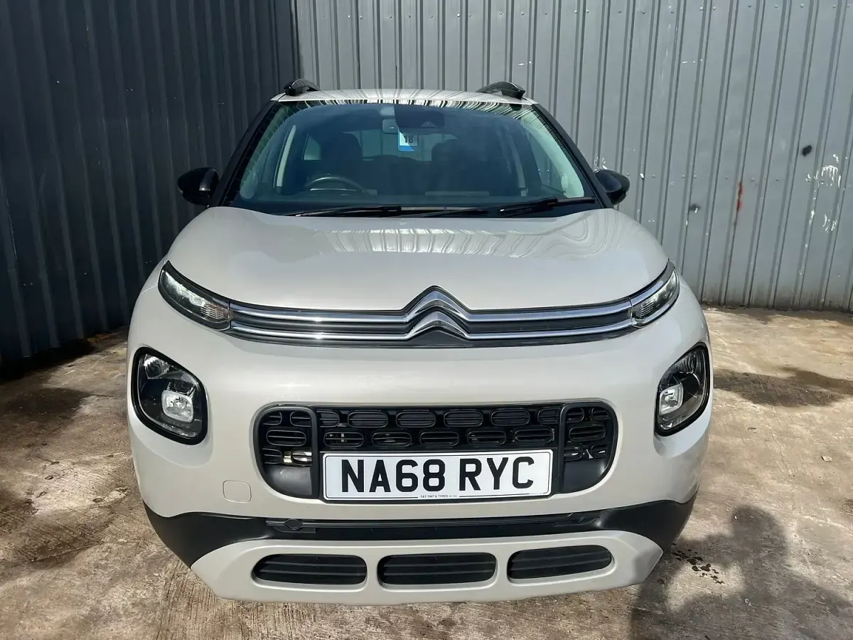 Used Citroën C3 Aircross Feel 110 HP (80 kW) 2018 Beige SUV
