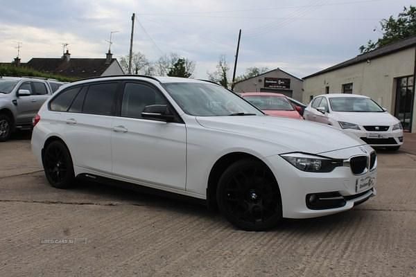 Used BMW 320 Sport Line 2013 White Estate