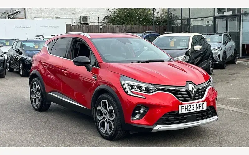 Used Renault Captur Techno 143 HP (105 kW) 2024 SUV