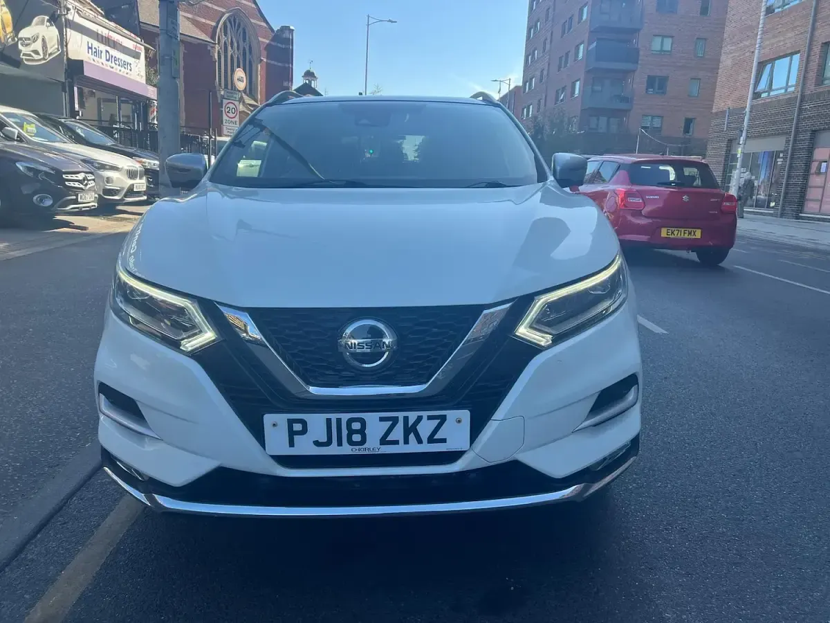 Used Nissan Qashqai S 2018 White SUV