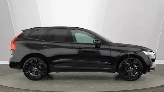 Used Volvo XC60 Plus 247 HP (181 kW) 2025 SUV