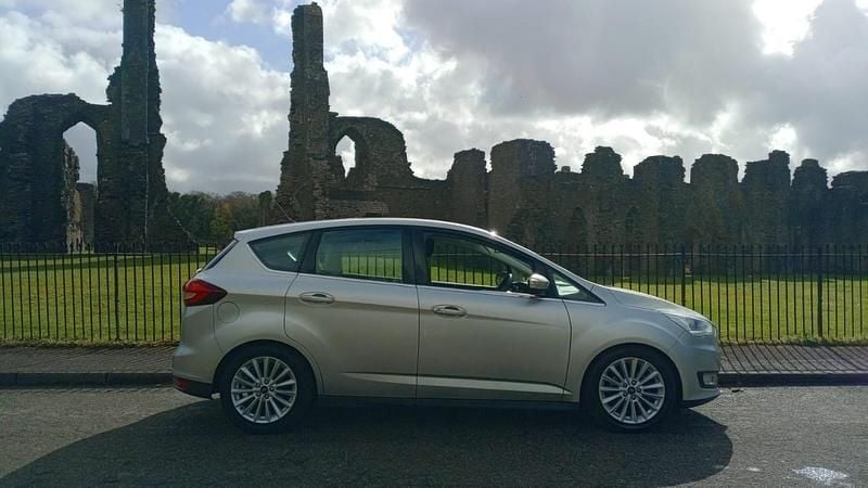 Usado Ford C-MAX Titanium 125 HP (91 kW) 2017 Prateado Monovolume