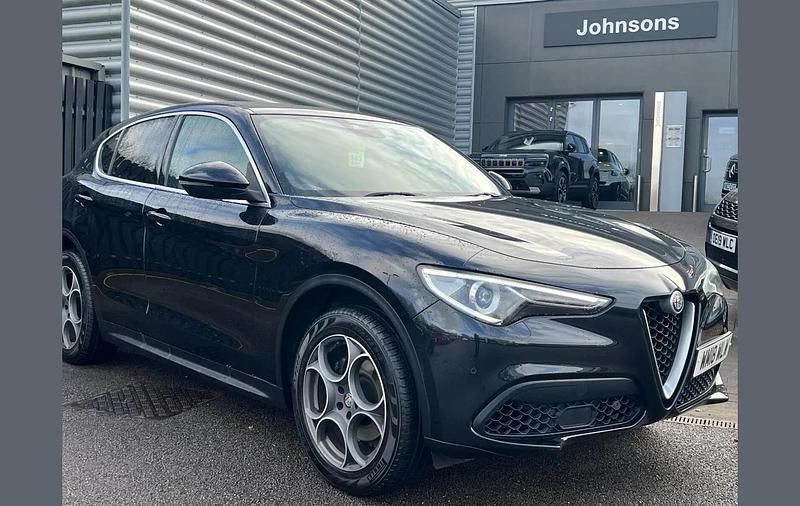 Used Alfa Romeo Stelvio Edizione Speciale 276 HP (202 kW) 2018 Black SUV
