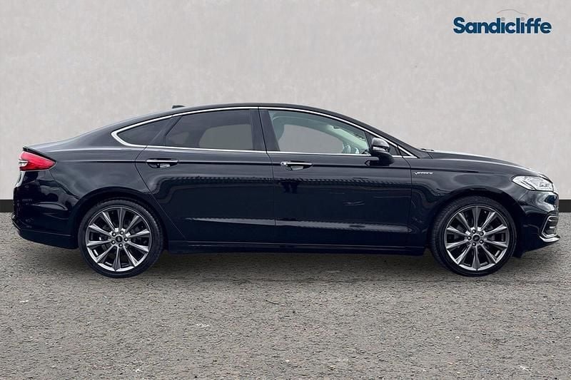 Used Ford Mondeo Vignale 187 HP (137 kW) 2021 Black Sedan