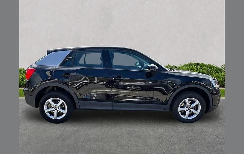 Used Audi Q2 Design 108 HP (79 kW) 2023 Black SUV
