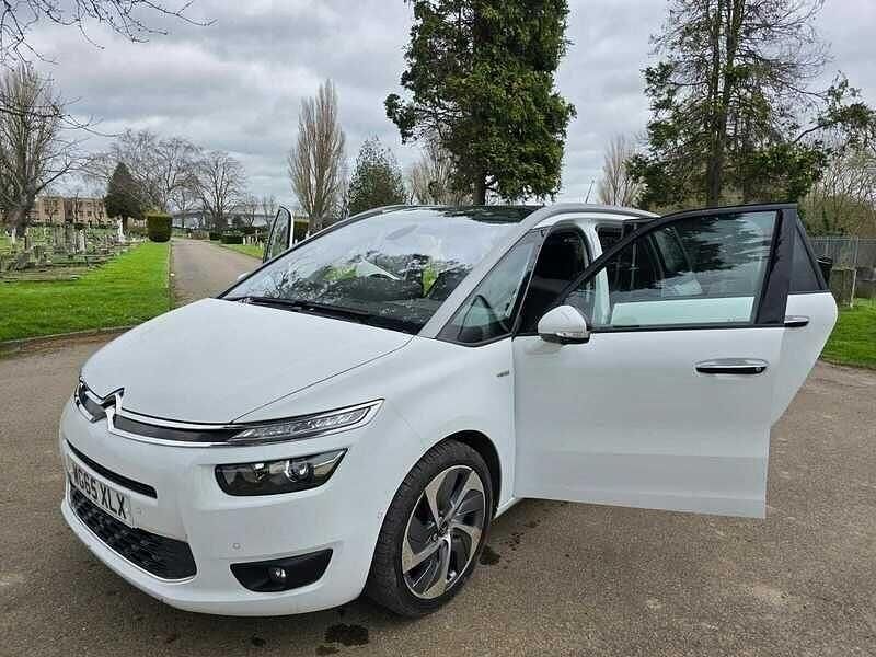 Used Citroën Grand C4 Picasso Exclusive 165 HP (121 kW) 2015 White MPV