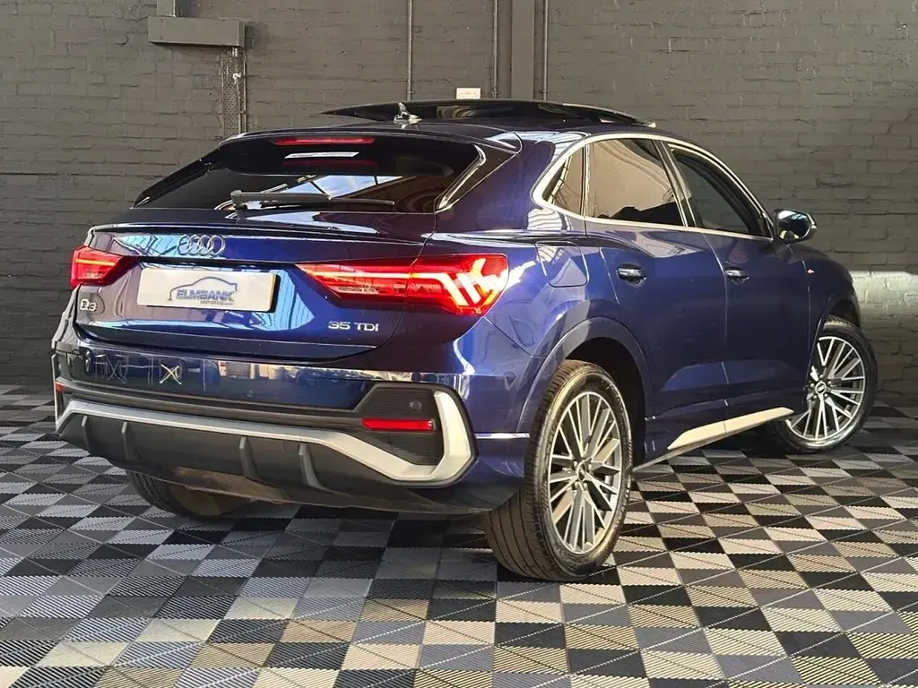Second-hand Audi Q3 Sportback S-Line 150 CP (110 kW) 2020 Albastru SUV