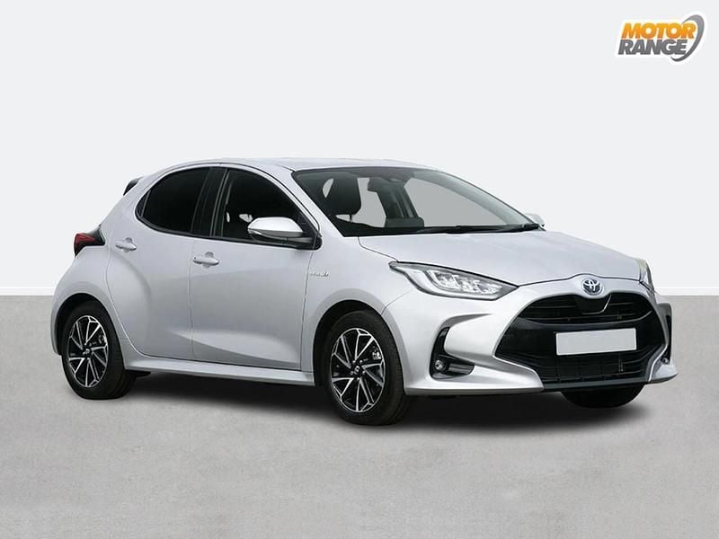 Black Used 2021 Toyota Yaris Hybrid Design Hatchback | £13,895 (Good price) - Image 1/1