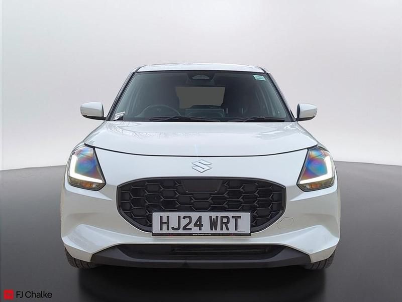 Used Suzuki Swift 82 HP (60 kW) 2024 White Hatchback