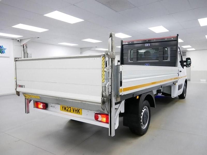 Gebraucht Renault Master Business 145 PS (106 kW) 2023 Weiß Cabrio