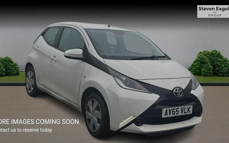 Used 2018 Toyota Aygo X-play Hatchback | £5,899 (Good price) - Image 1/4