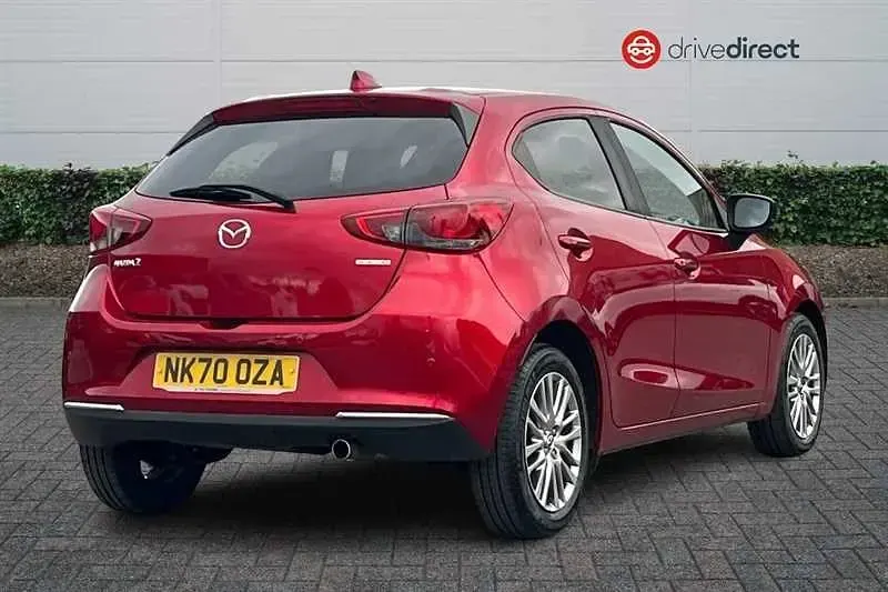 Używany Mazda 2 Inclusive 2020 Czerwony Hatchback