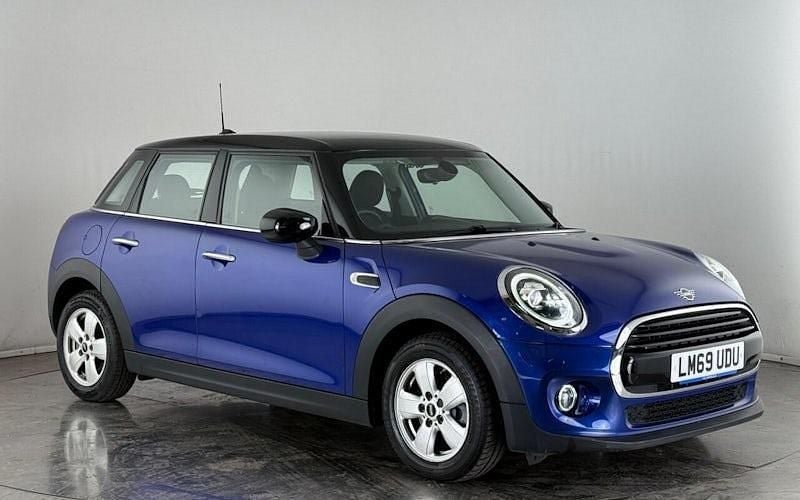 Used 2020 Mini Cooper Classic Hatchback | £10,650 (Super price) - Image 1/3