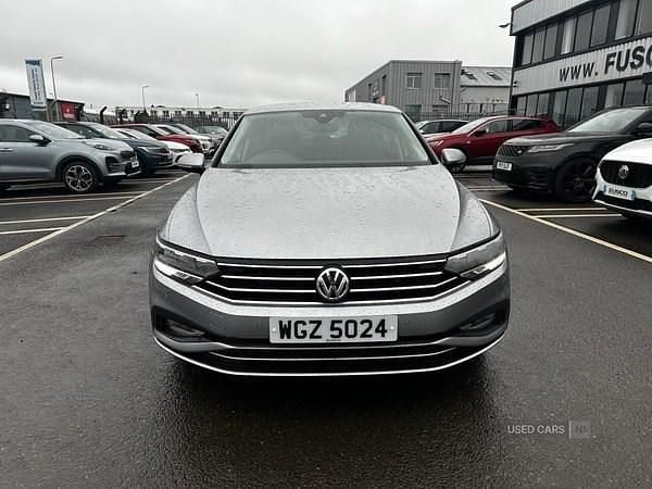 Used VW Passat SEL 150 HP (110 kW) 2020 Silver Sedan