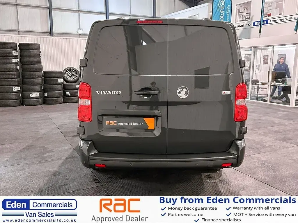 Used Vauxhall Vivaro 145 HP (106 kW) 2024 Grey MPV