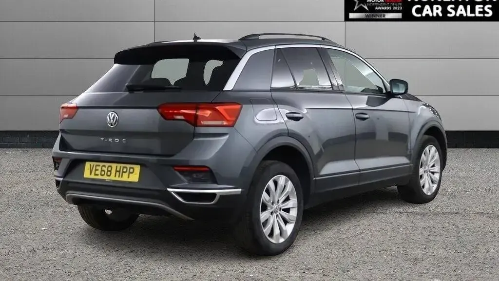 Used VW T-Roc SE 150 HP (110 kW) 2019 Grey SUV