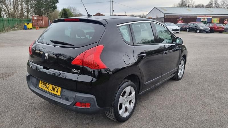Begagnad Peugeot 3008 Active 112 HK (82 kW) 2012 Svart Kombi