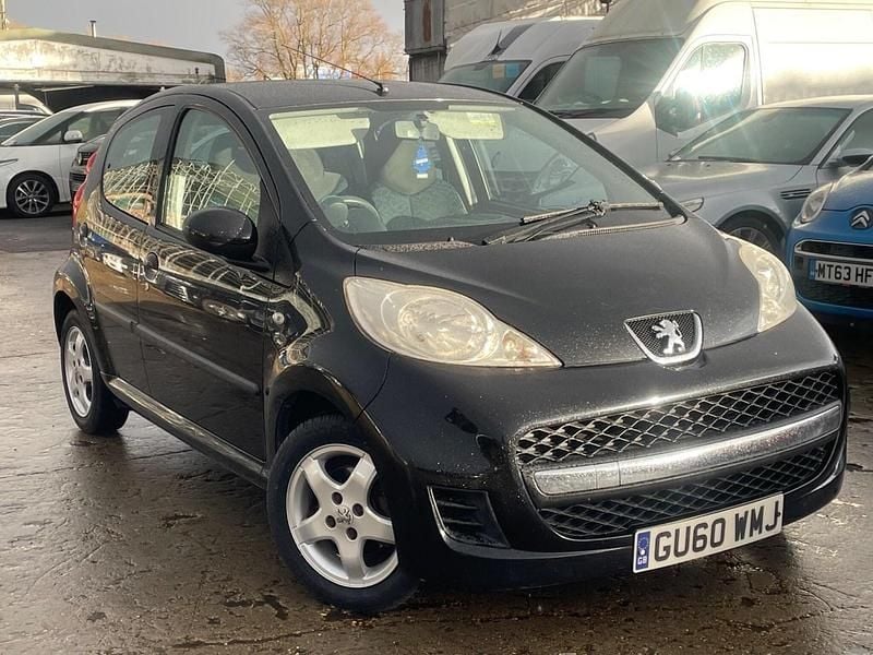Used Peugeot 107 68 HP (50 kW) 2010 Black Hatchback