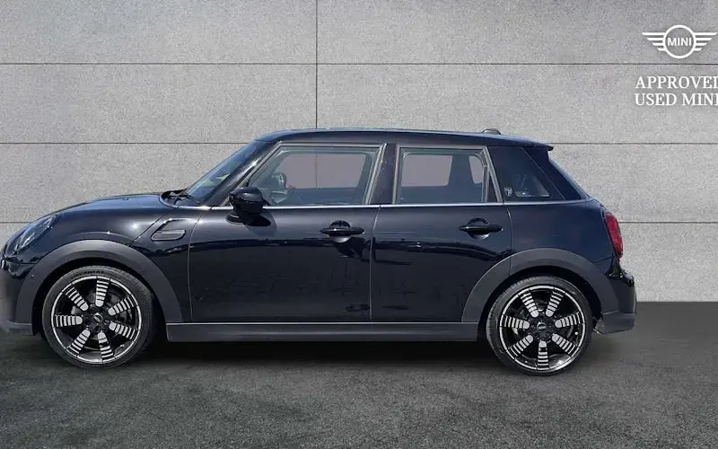 Used Mini Cooper Exclusive 136 HP (100 kW) 2023 Black Hatchback
