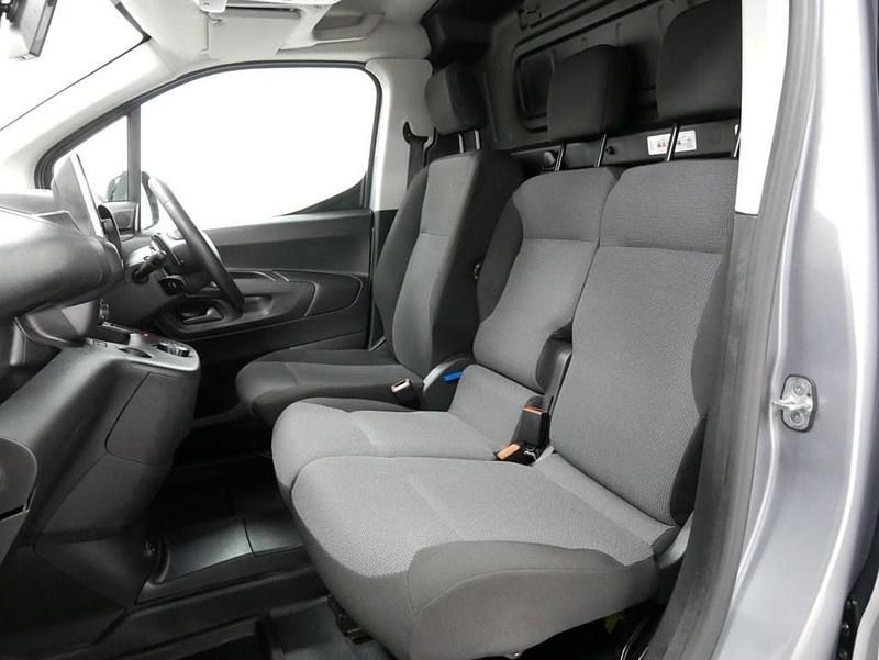 Used Citroën Berlingo 130 HP (95 kW) 2022 Grey MPV