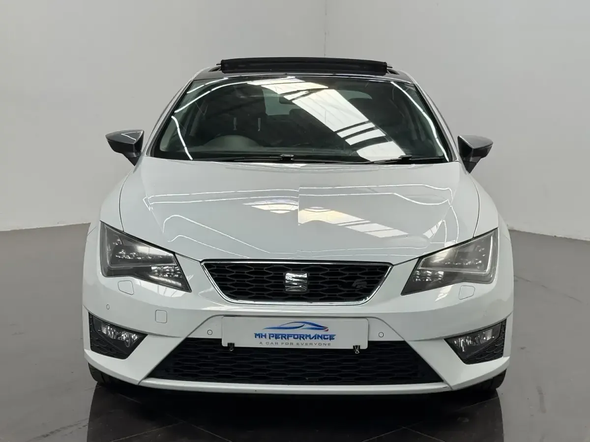 Used Seat Leon FR 180 HP (132 kW) 2014 White Hatchback