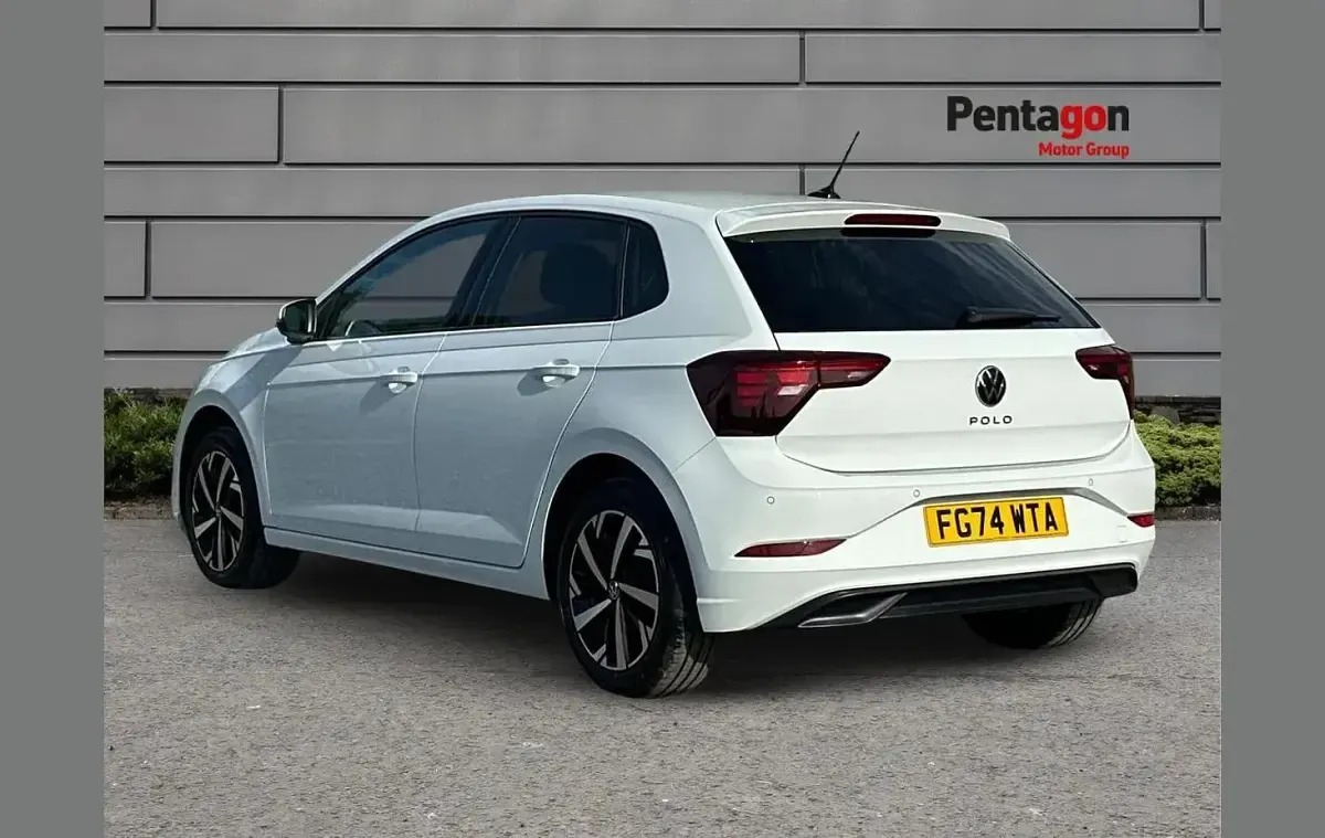 Used VW Polo Match 94 HP (69 kW) 2024 White Hatchback