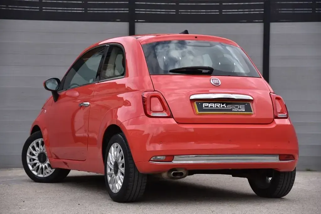 Usado Fiat 500 Lounge 69 HP (50 kW) 2018 Vermelho Citadino