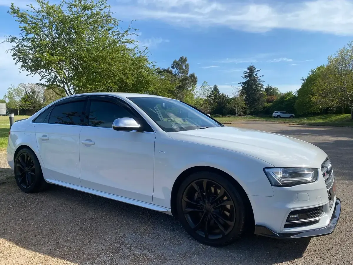 Used Audi S4 Sport 333 HP (244 kW) 2014 White Sedan