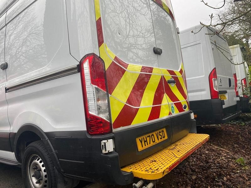 Used Ford Transit S 130 HP (95 kW) 2020 White Van