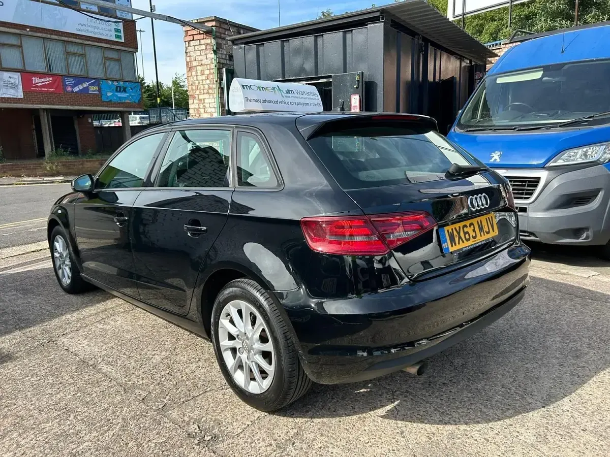 Used Audi A3 Sportback Comfort 105 HP (77 kW) 2013 Black Hatchback