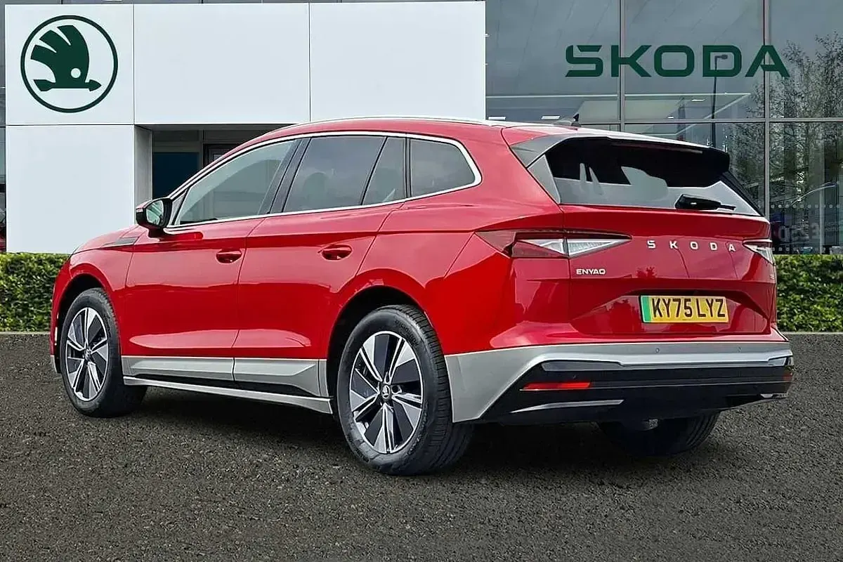 Used Skoda Enyaq iV 210 kW (286 HP) 2025 Velvet red metallic SUV