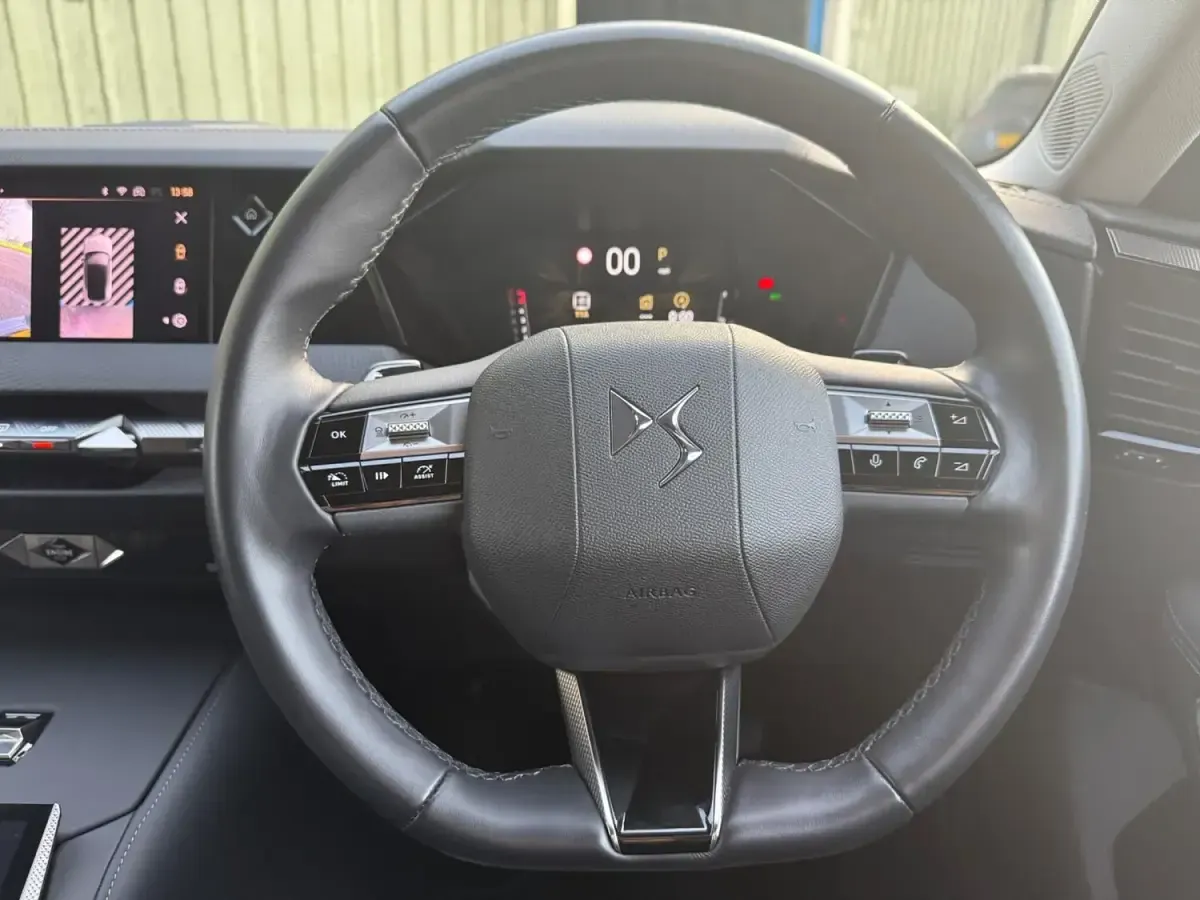 Used DS Automobiles DS4 Rivoli 129 HP (94 kW) 2024 Grey Hatchback