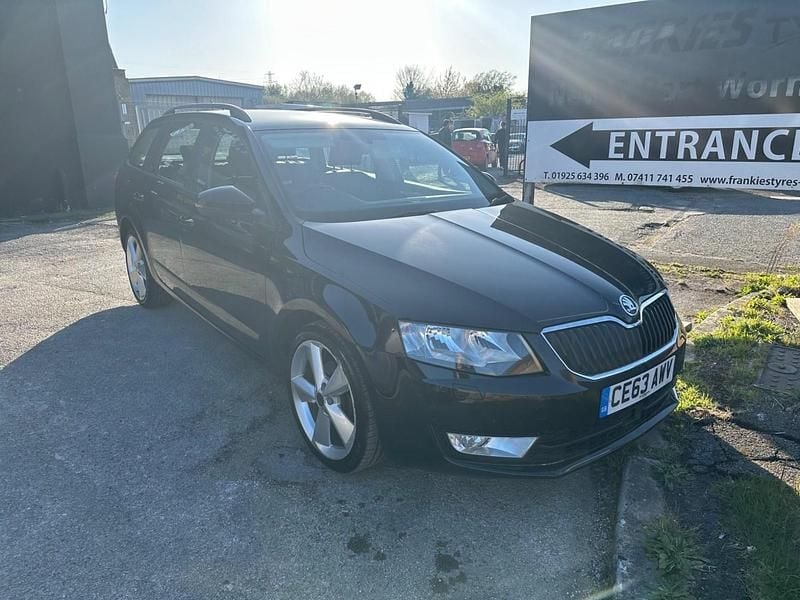 Used Skoda Octavia Elegance 2013 Black Estate