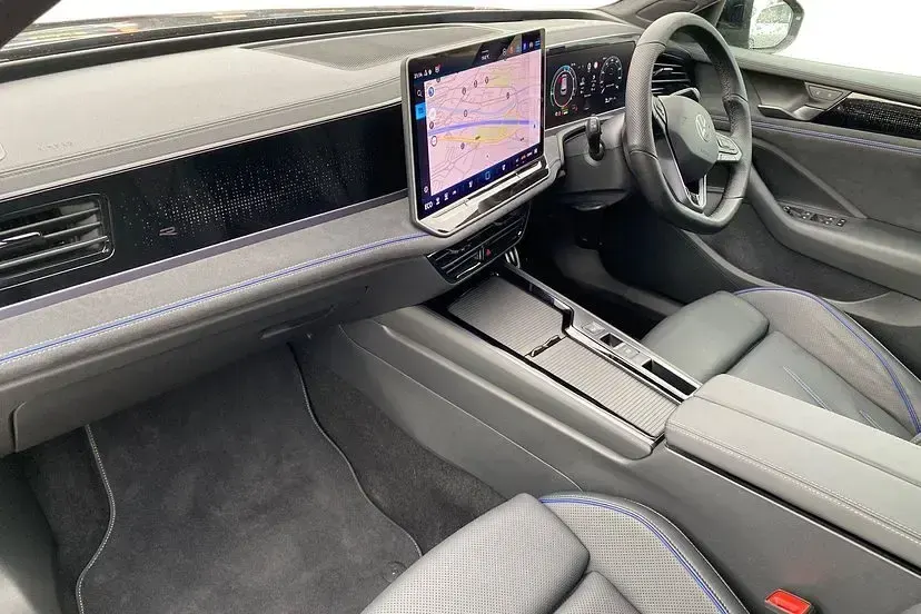 Used VW Passat Black Edition 272 HP (200 kW) 2025 Grey Estate
